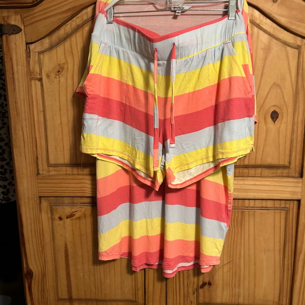 Wild fox 2 piece Shorts and Shortsleeve shirt Pajamas Set